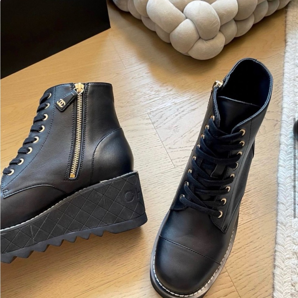 “Chanel” Black Women's Platform Boots Sz 38 - Picture 4 of 6